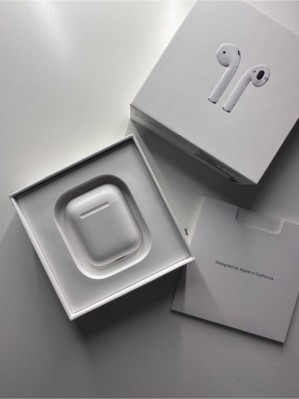 Apple AirPods (1st generation)